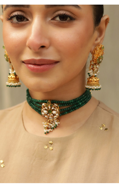 Razvi (Choker)